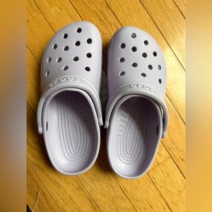 Brand new purple crocs W7 M5
